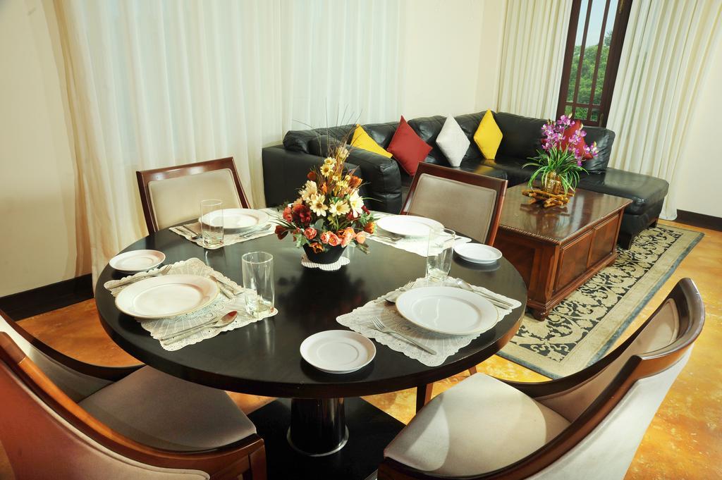 Prestige Court Residencies Hotel Dehiwala-Mount Lavinia Ngoại thất bức ảnh