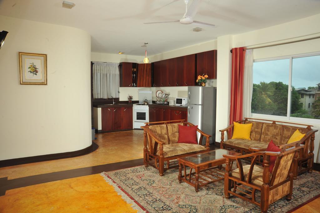 Prestige Court Residencies Hotel Dehiwala-Mount Lavinia Ngoại thất bức ảnh